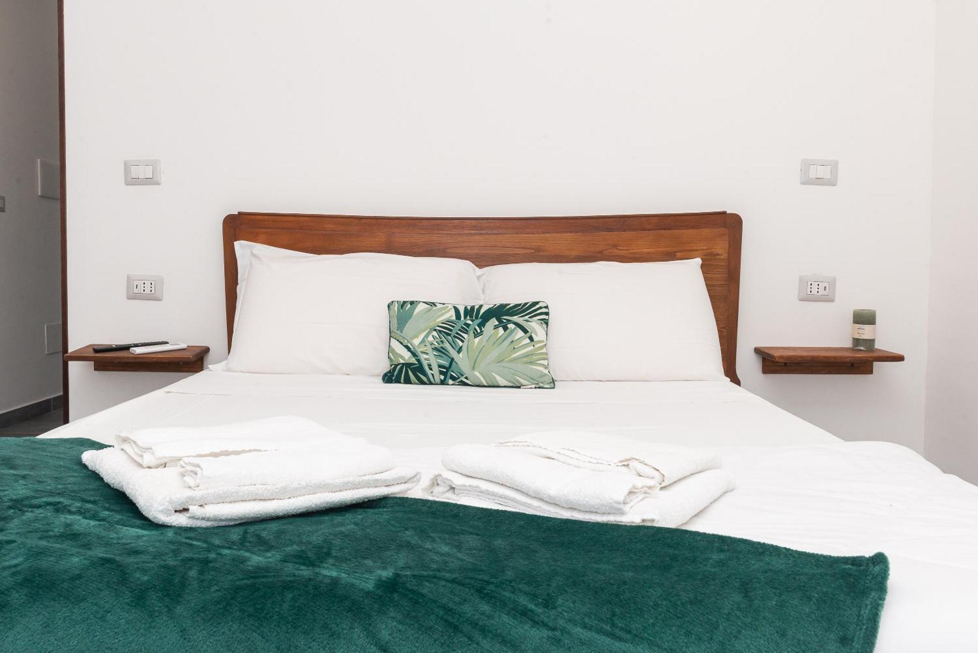 Guest House - Affittacamere Green Apartment - By Faendho Porto Torres Exterior foto